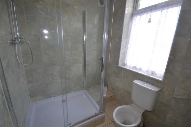 ground floor bath...