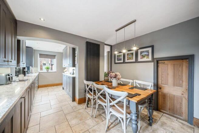 Dining kitchen