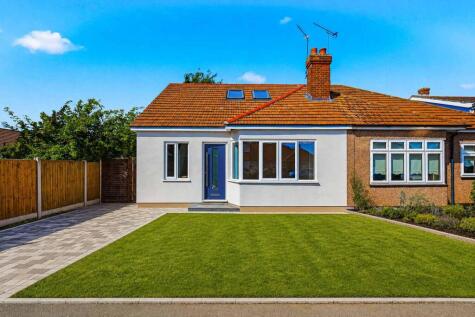 Limerick Gardens, Upminster, RM14