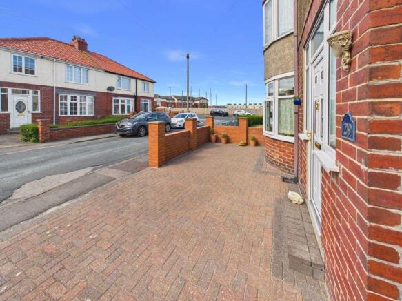 3 bed Semi-Detached for sale Image 12