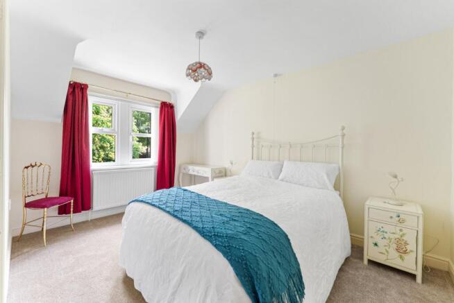 2 bed Retirement Property for sale Image 12