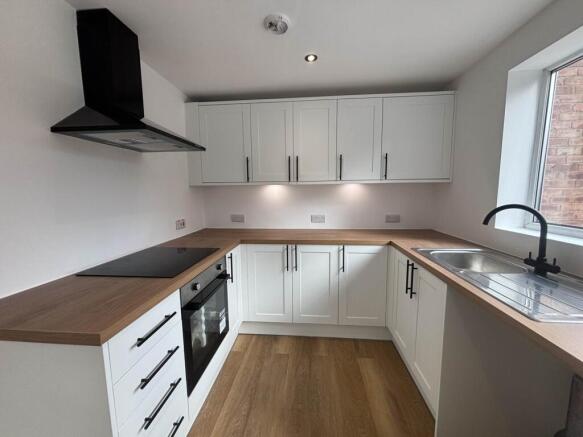 3 bed Terraced for sale Image 6