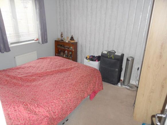 BEDROOM 2