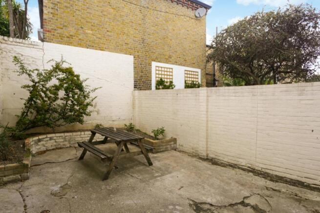 65 Tyneham Road f...