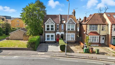 Chingford Mount Road, Chingford
