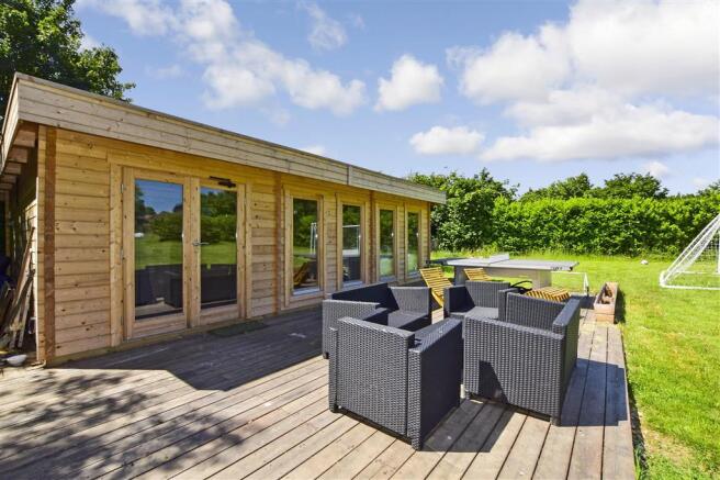 Workshop/Outbuildings