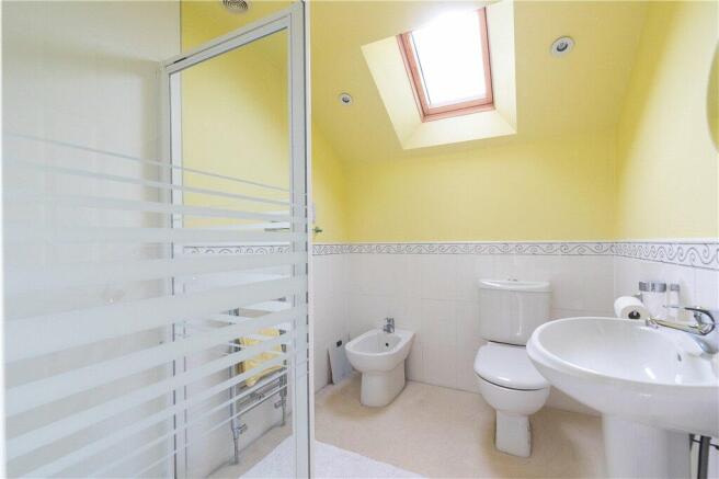 En Suite 1
