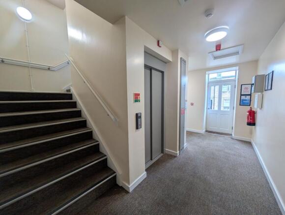 1 bed Apartment for sale Image 6