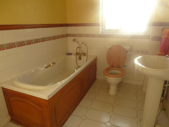 Photo 10