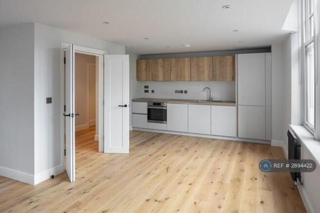 Living & Kitchen Space