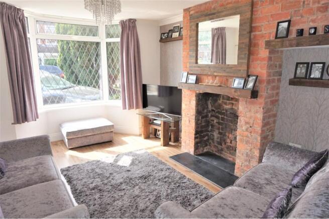 Lounge/Dining Room
