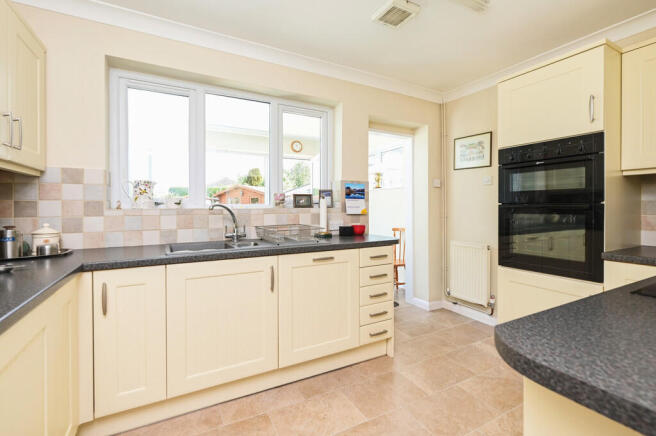 10 Sandhurst Lane...
