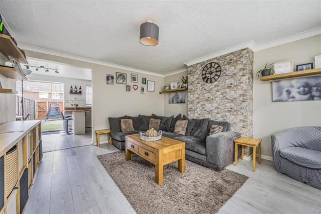 96 Farmlea Road, Portsmouth-PorticoMarketing-SoldB
