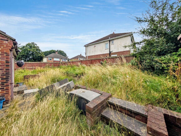 4 bed Detached for sale Image 11