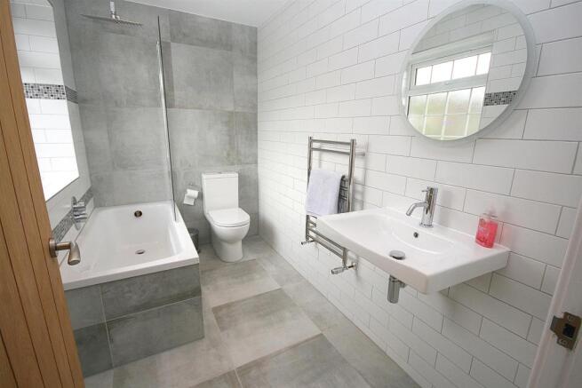 En Suite Bed 2