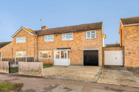 Timms Road, Banbury - No onward chain