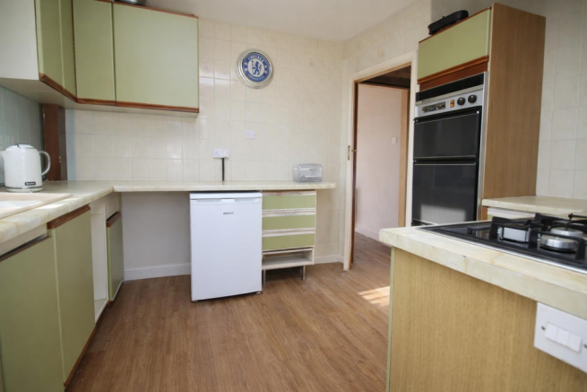 Kitchen 2.png