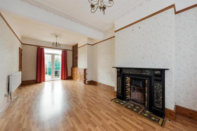 Cavendish Drive, E11