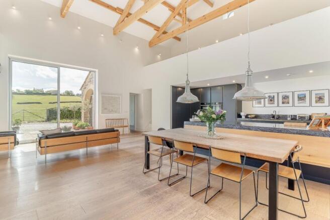 4 bed Barn Conversion for sale Image 7