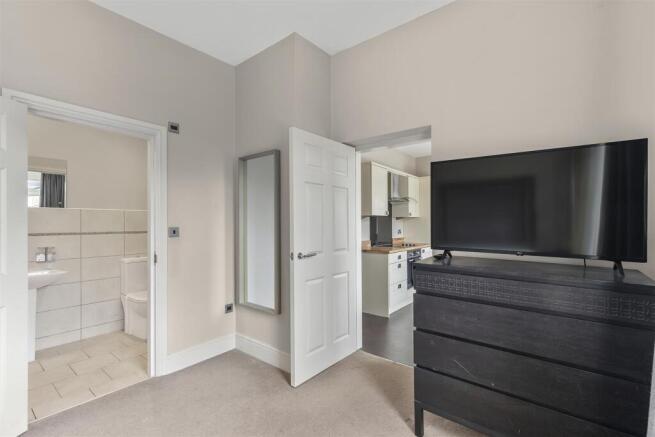 1 bed Apartment for sale Image 9
