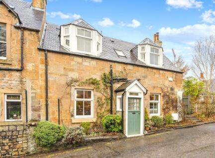 Queen Street, Doune, FK16