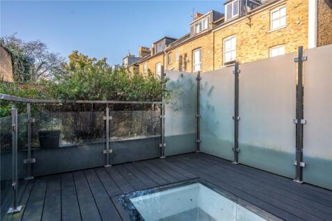 Mountgrove Road, Highbury, Islington, London, N5