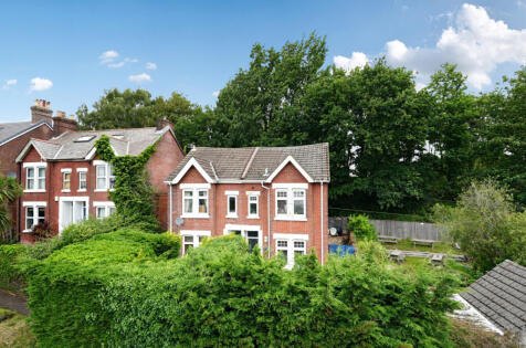 Portsmouth Road, Woolston, Southampton, Hampshire, SO19