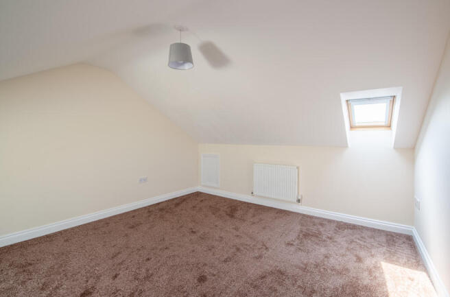 3 bed Semi-Detached to rent Image 7