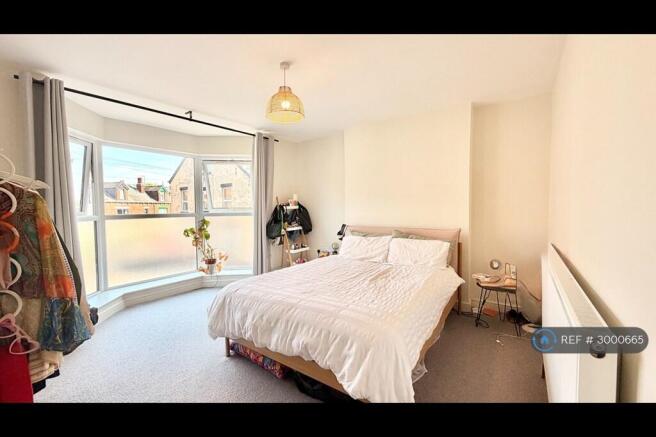 2 bed Flat to rent Image 5