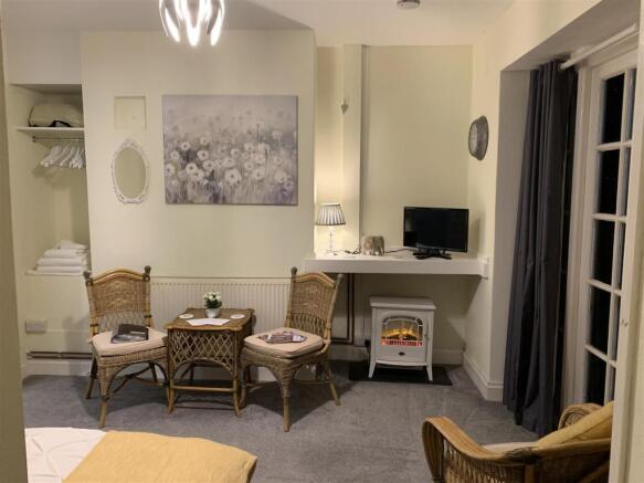 Annexe interior.jpg