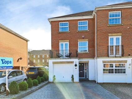 Royal Way, Baddeley Green, Stoke-on-trent, ST2