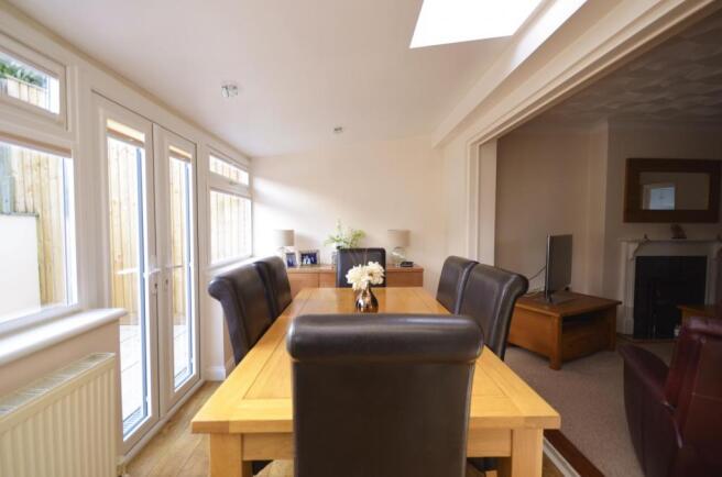 Dining / Conservator