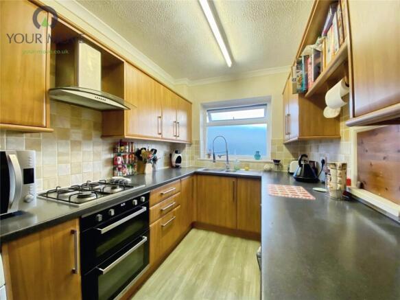 4 bed Semi-Detached for sale Image 6