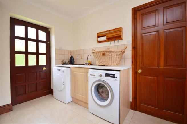 Utility Room.JPG