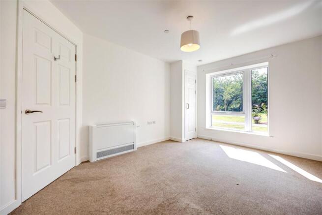 1 bed Apartment for sale Image 4