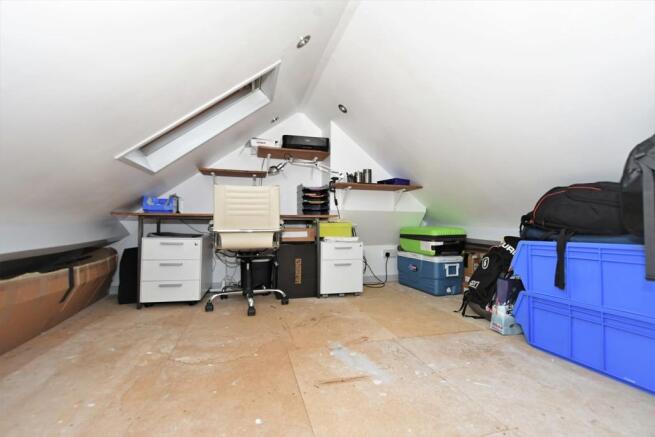 Bonus Loft Room