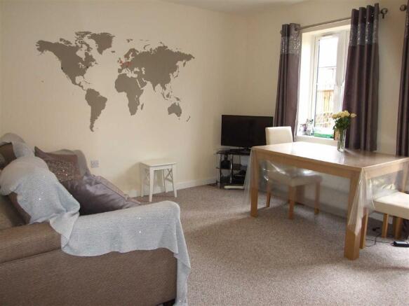 Lounge / Dining Room