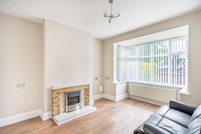 3 bed Semi-Detached for sale Image 3