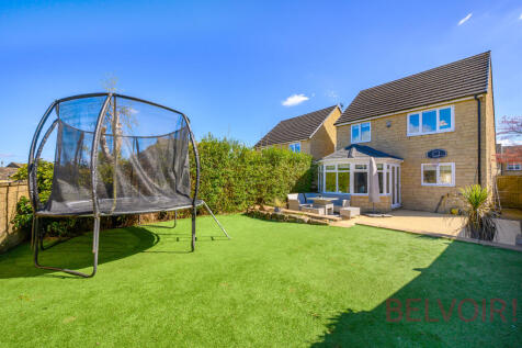 Laceby Close, West Yorkshire, Bradford, BD10