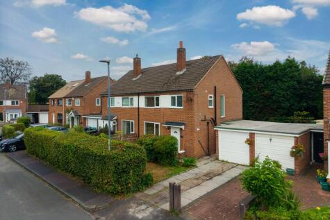 Cherington Close, Manchester, M23