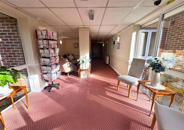 Glenmoor Road, West Parley, Ferndown, Dorset, BH22 photo 4