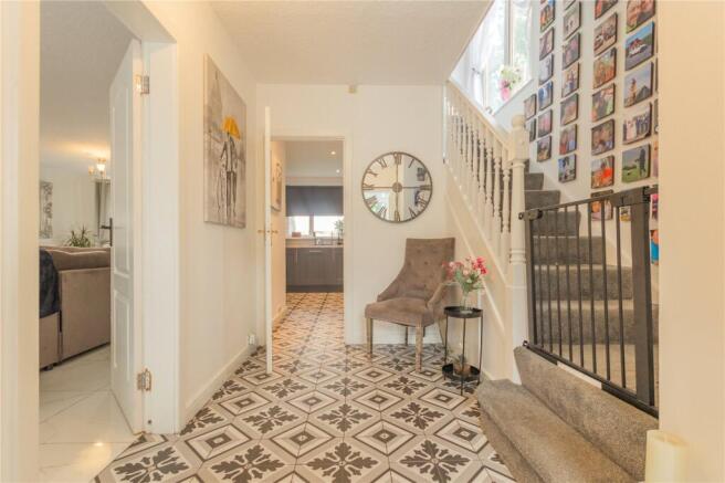 4 bed Semi-Detached for sale Image 8