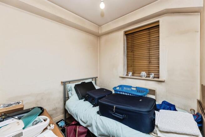 2 bed Apartment for sale Image 9