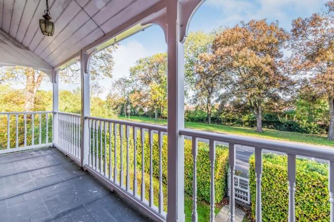 Balcony/Views