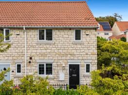 2, The Crescent, Monk Fryston, Leeds LS25 5EF
