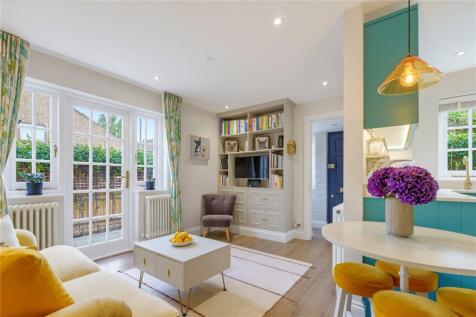St. Hughes Close, SW17