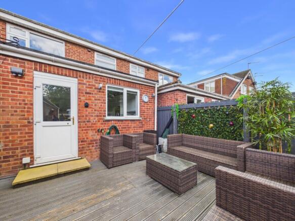 3 bed Semi-Detached for sale Image 4