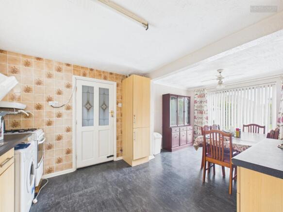 Kitchen/Dining Room