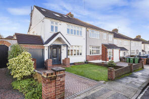 16, Oaklands Close, Bexleyheath DA6 7AP