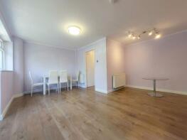 Flat 9, Worcester House, Stratfield Road, Borehamwood WD6 1PE